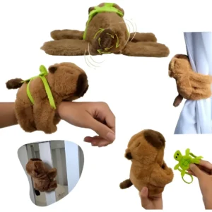 Capivara de Braço Pulseira Pelúcia Capibara Filó com Rabinho Giratório