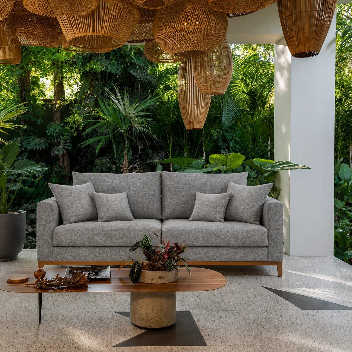 Sofa 3 Lugares Beny Madeira Linho Premium 180cm 4 Almofadas Sofa 3 Lugares Beny Madeira Linho Premium 180cm 4 Almofadas