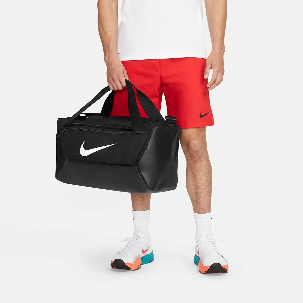 Bolsa Nike Brasilia 9.5 Unissex Bolsa Nike Brasilia 9.5 Unissex