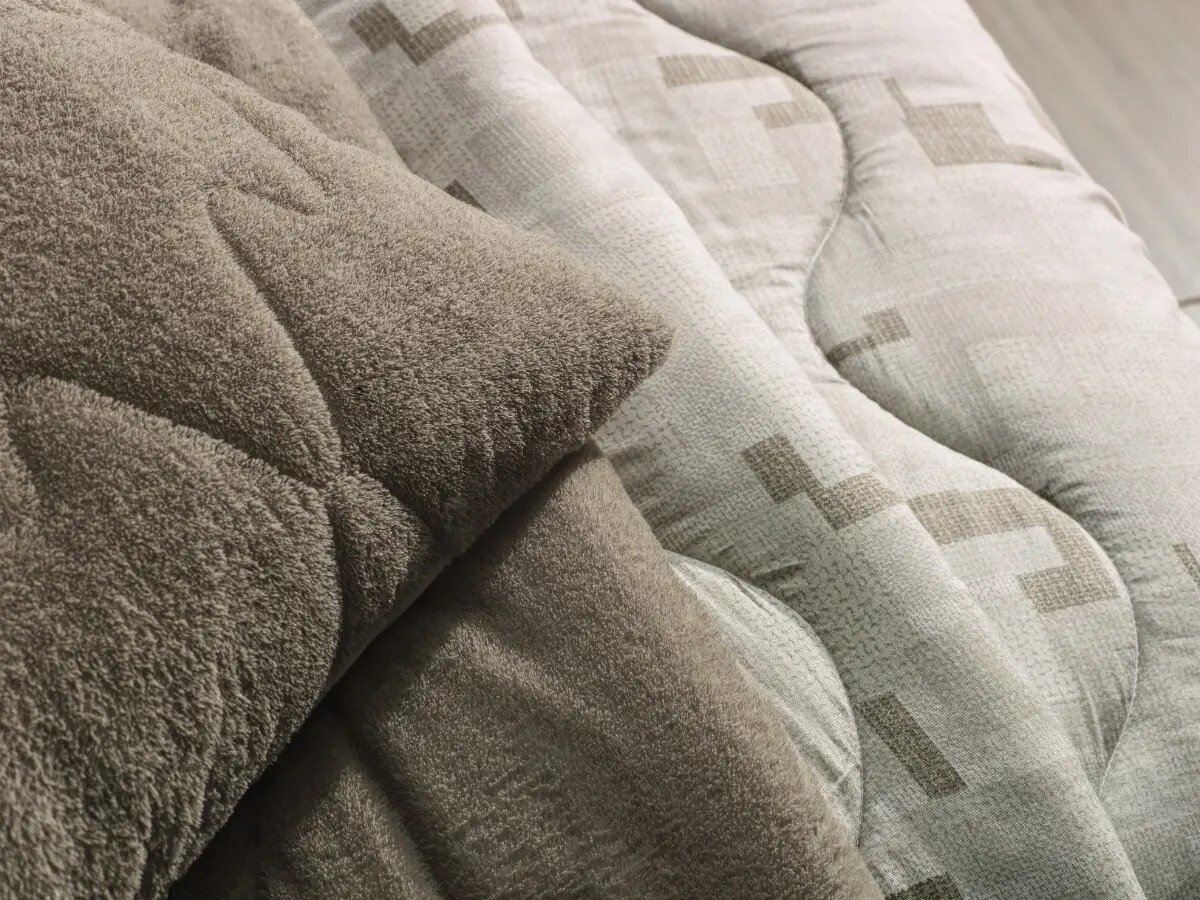 Coberdrom Edredom Grosso Dupla Face Blend Comfort Casal Altenburg Coberdrom Edredom Grosso Dupla Face Blend Comfort Casal Altenburg